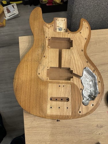 Peavey usa electric bass - peavey,
