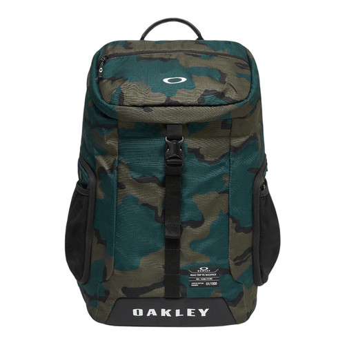 Oakley road trip - road, 26l