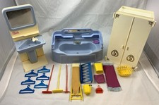 Pedigree sindy bathroom - sindy,