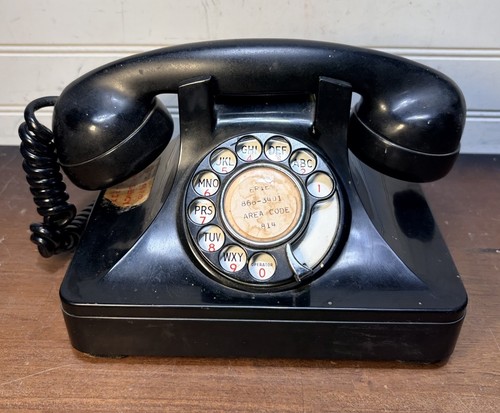 Art deco bakelite rotary - art,