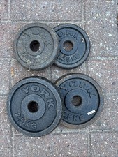 York Fitness Two Pairs Of Cast Iron Weight Plates - (2x1.25kg) (2x2.5kg)