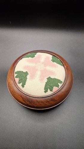 Vintage turned wood pin - vintage,