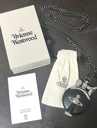Vivienne westwood oil lighter - vivienne,