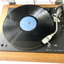 Vintage SANYO TP-700SA Turntable Record Player