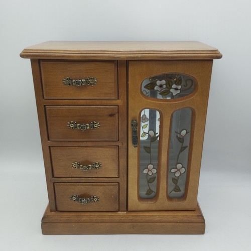 Vintage wooden jewellery box - wooden,