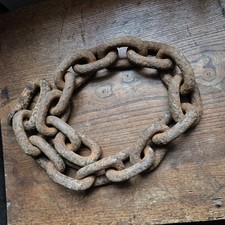 RECLAIMED  VINTAGE VERY HEAVY SHIP TYPE CHAIN  3 FEET  Decorative , industrial  