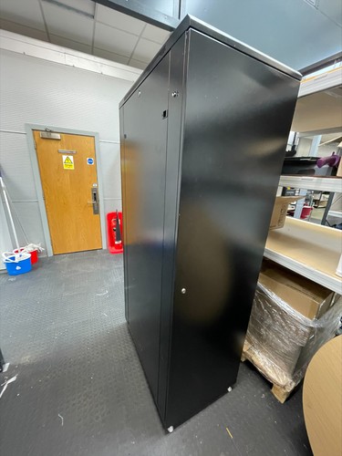 42u floor standing server - floor,