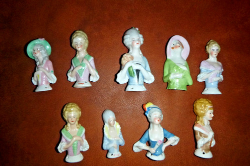 Vintage half dolls pin - 9,