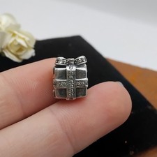 Authentic Pandora Sparkling Cz Pave Surprise Present Charm #2895D