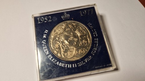 1977 queen elizabeth silver - 1977,