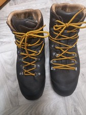 Hanwag GTX Men's Hiking Boots Size UK 9.5 Used G.C not original laces.D. Brown