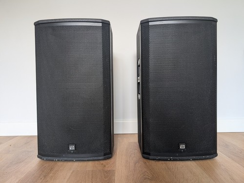 Presonus ult12 speakers - 12",