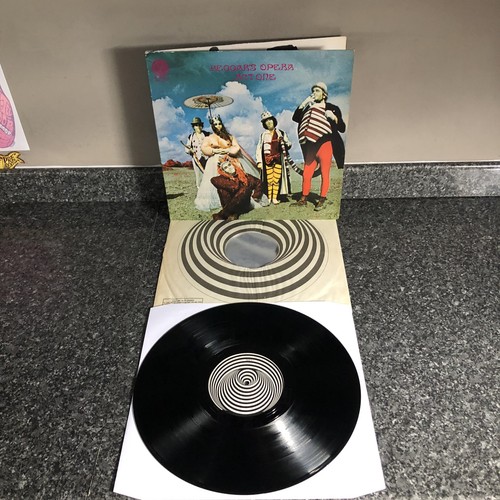 Vinyl record beggars - beggars, opera