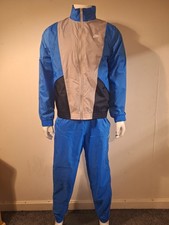 Brand New Nike Club Woven