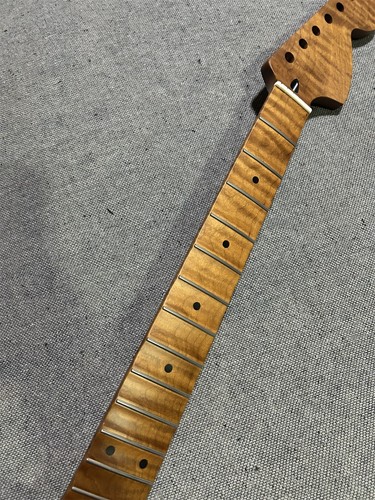 Full scallops 22fret guitar - full,