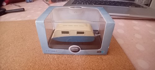 Oxford diecast cream and - diecast,