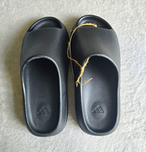 Adidas yeezy sliders - yeezy,
