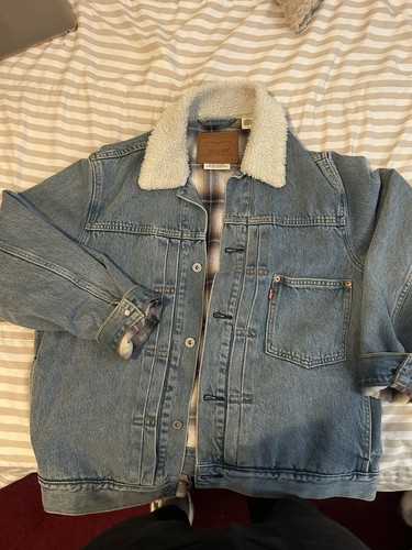 Levi premium sherpa blanket - levi's, sherpa/blanket