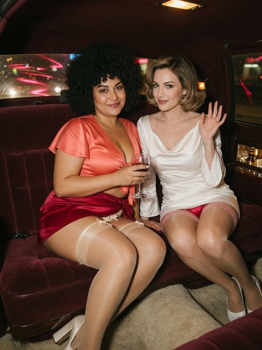 1970s retro curvy busty - retro,