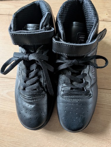 Black fila mid top - black,