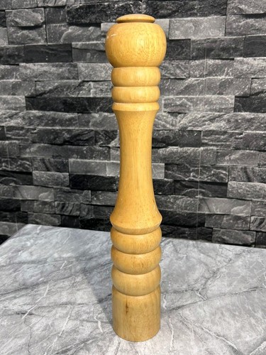 Large wooden salt - salt/pepper, mill