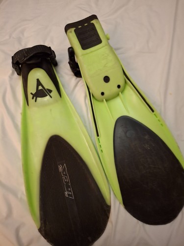 Scuba fins - scuba,