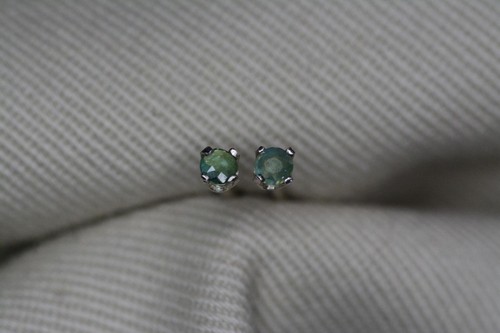 Tiny carat alexandrite - tiny, 0.08