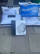 Pillows- Slumber down And Silent night