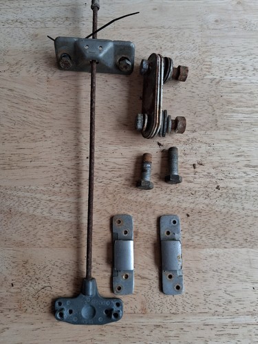 Midget hood fastening catch - mg,