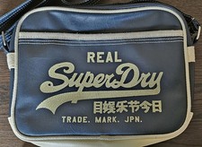 Superdry. Shoulder. Retro