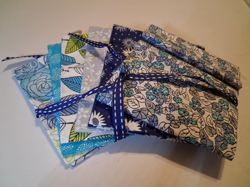 Bundle fat quarters 100 - bundle, of