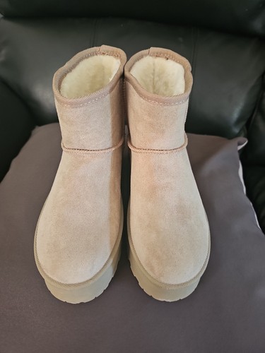 Ladies new unworn sued - sued, style