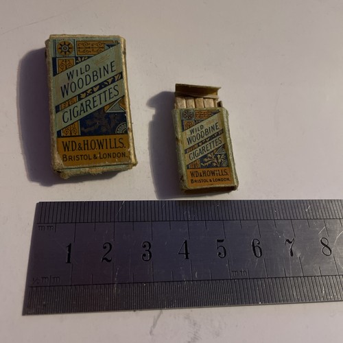 Miniature dollhouse - 2x,