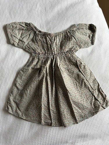 Love gorgeous dress - i, age