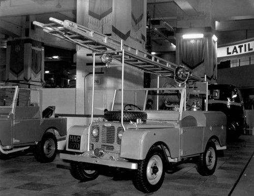 Land rover equipped - rover, a