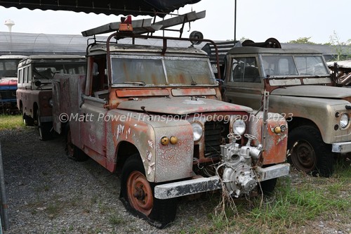 Photo 12x8 landrover - photo, series