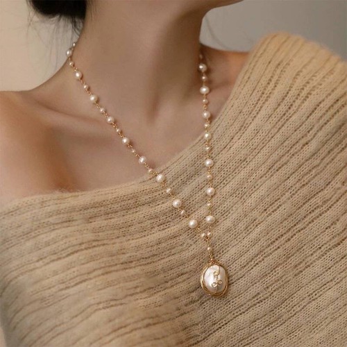 Baroque pearl necklace - baroque,