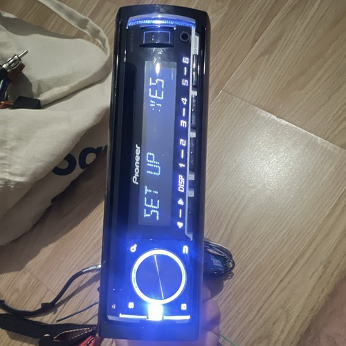 Pioneer deh x5600bt car radio - deh-x5600bt,