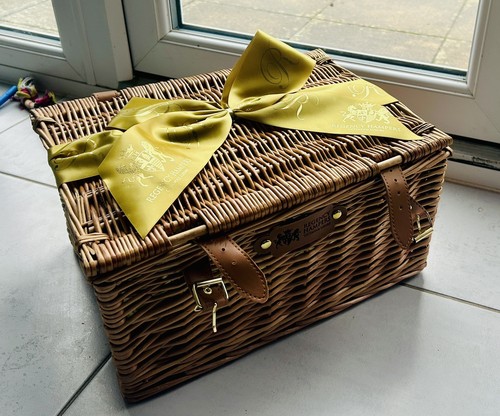 Whicker hamper basket - whicker,