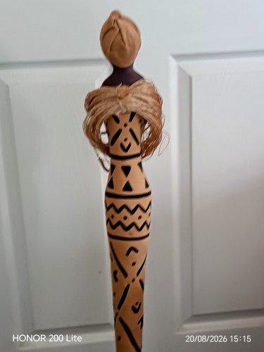 Tall african woman figurine - tall, i
