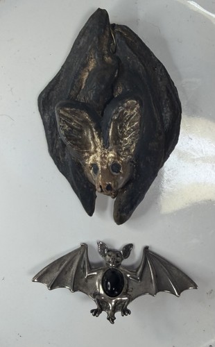 Whitby jet and - whitby, pin
