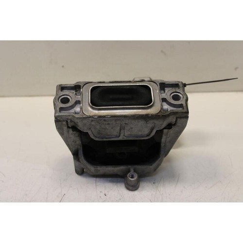 Engine mounting bracket - engine,