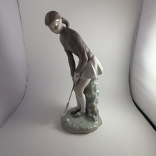 Vintage Lladro Figurine "Woman