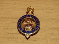 CA53e: THE ROYAL DRAGOONS  CC official  old comrades association  badge JR GAUNT