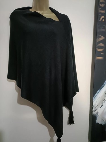 Cashmere feeling black poncho