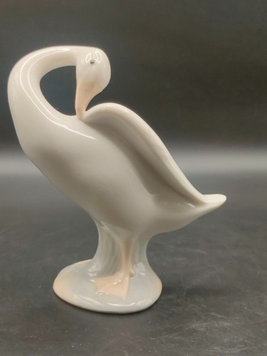 Lladro 4553 little duck goose - #4553,
