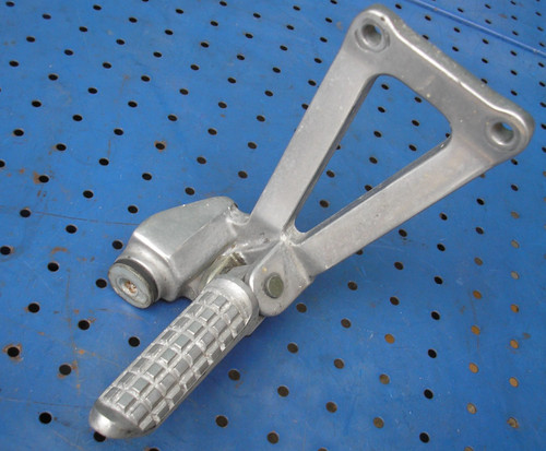 Kawasaki zx750p footpeg - zx,