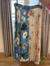 Ladies Multicoloured pleated skirt