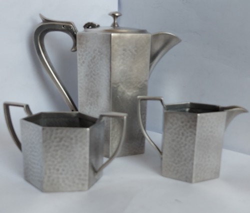 English pewter art - art, deco