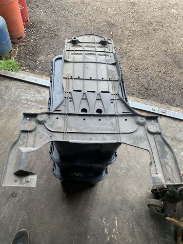 Lexus is220 engine undertray - d,